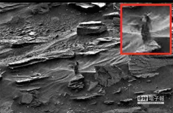 NASA火星照片惊现长发露胸“女外星人”(图)